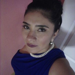 Meet your Posher, Estela